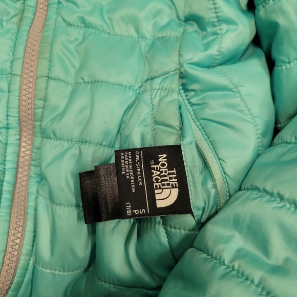 Girls The North Face Mossbud swirl reversible jacket Mint Grey Size S 7 8 - Picture 8 of 10